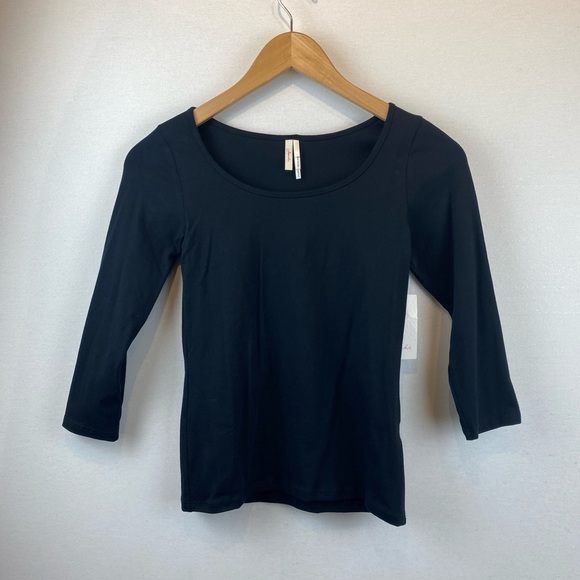 Frenchi blue scoop neck 3/4 sleeve tee NWT 💙✨ - Picture 3 of 10
